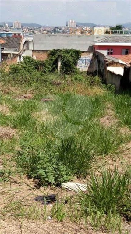 Casa Verde terreno com 526 m², sendo 12,57 m² de frente na Avenida Casa Verde em Local muito Bom
