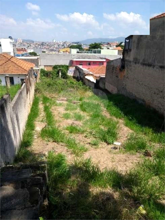 Terreno com 526m2, sendo 12,57m2 de frente - Casa Verde