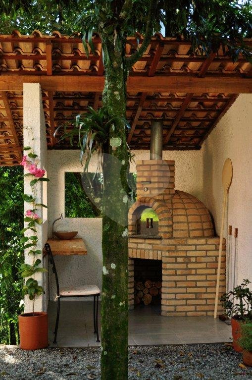 Casa em condomínio no Parque Suiça, vale a pena conhacer.