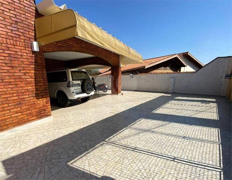 Casa à venda com 3 quartos, 319m² - Foto 4