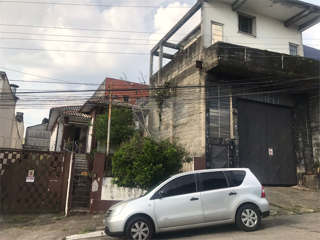 Galpão com 2.700m2 de área construída - Casa Verde
