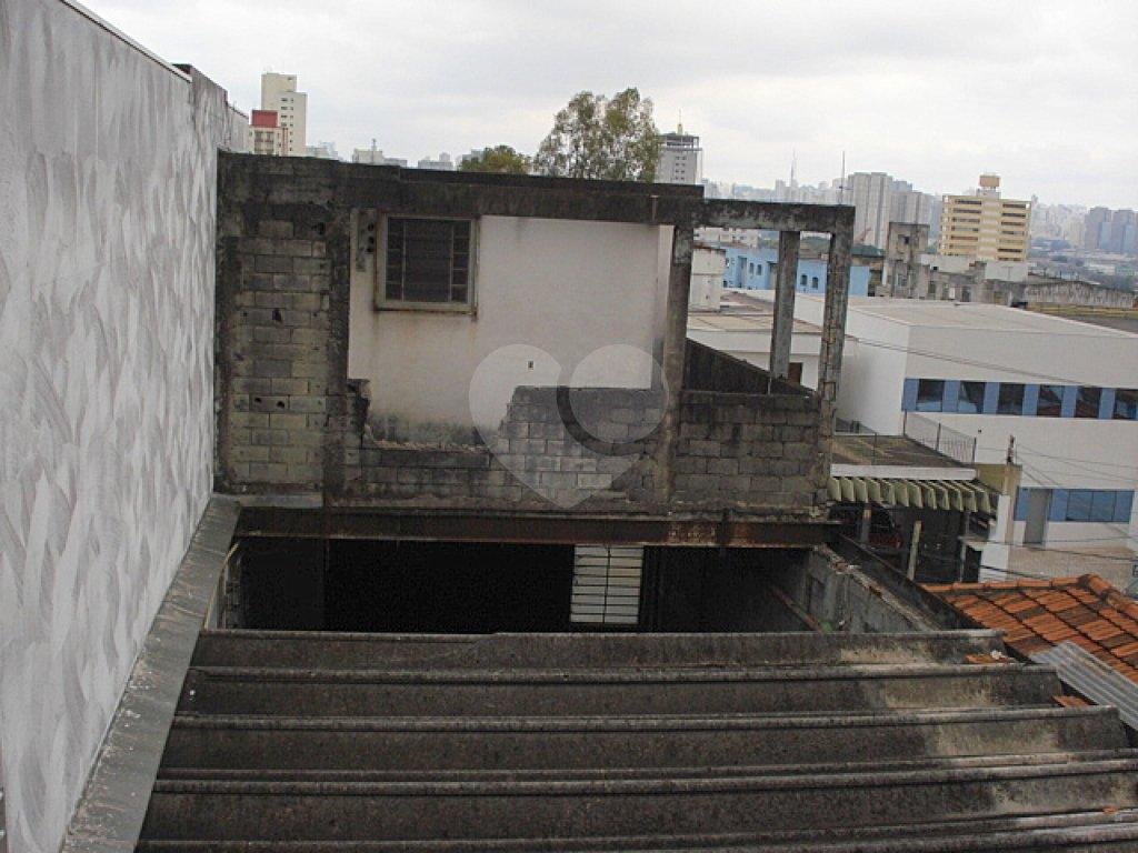 Galpão com 2.700m2 de área construída - Casa Verde