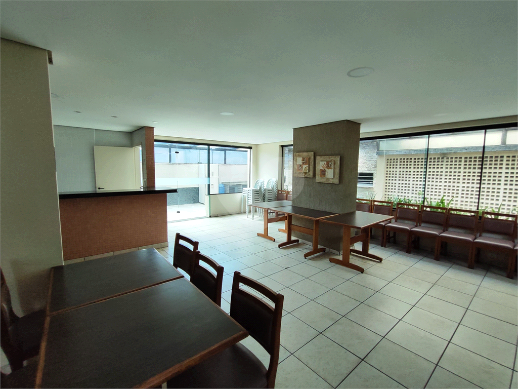 Apartamento na Vila Ester