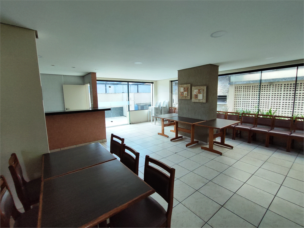 Apartamento na Vila Ester