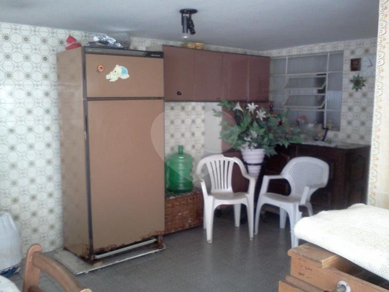 Casa à venda com 3 quartos, 300m² - Foto 27