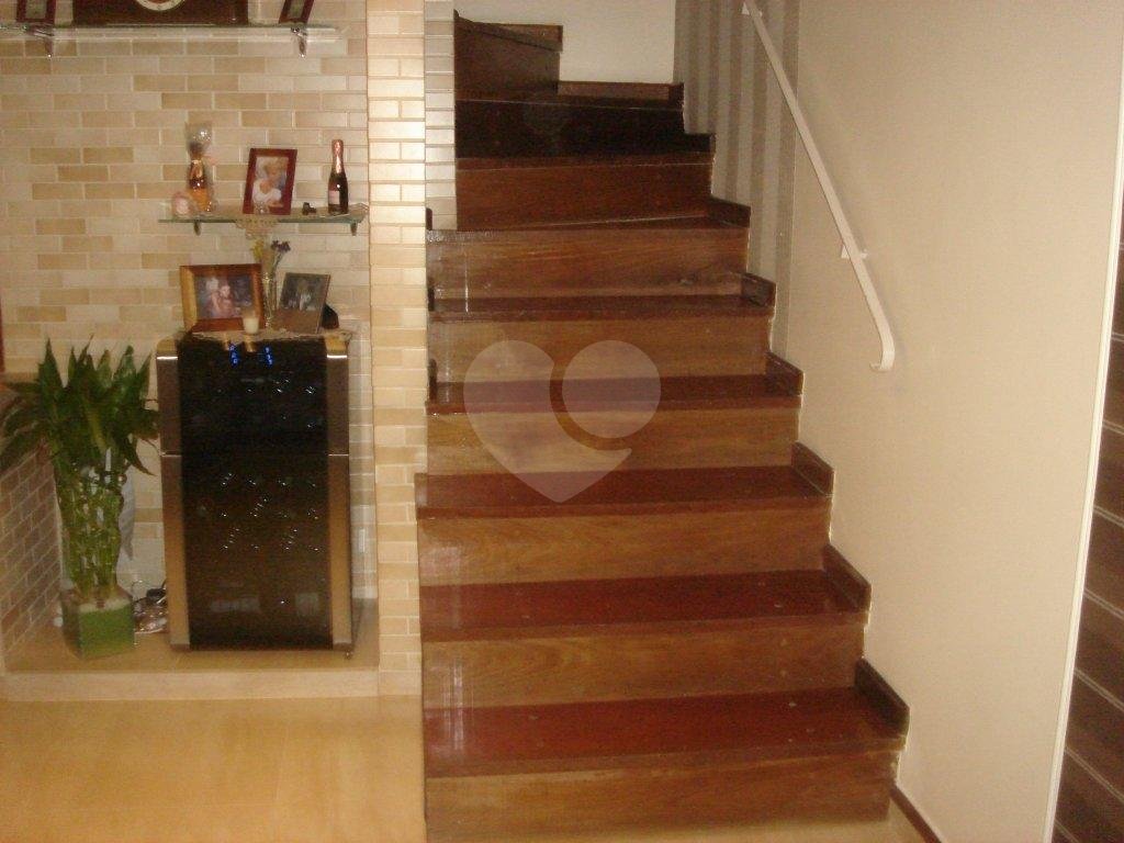 Sobrado à venda com 3 quartos, 230m² - Foto 2