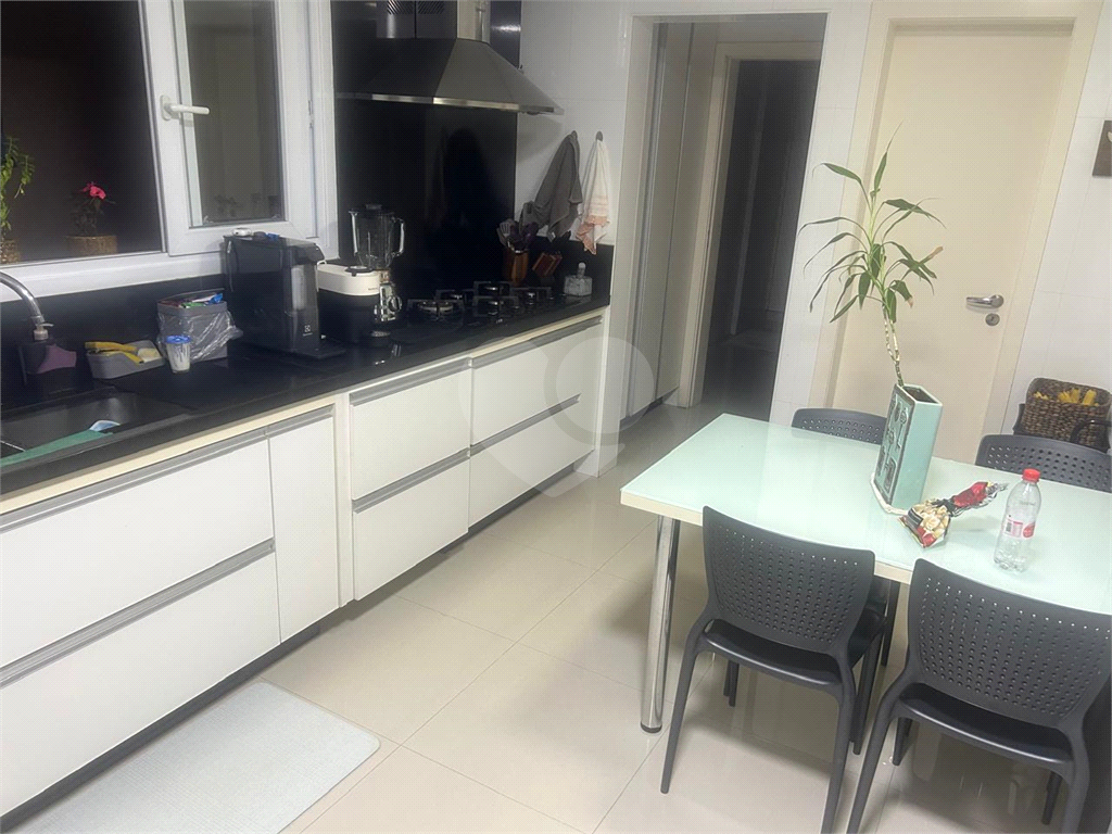 Sobrado à venda com 4 quartos, 380m² - Foto 51