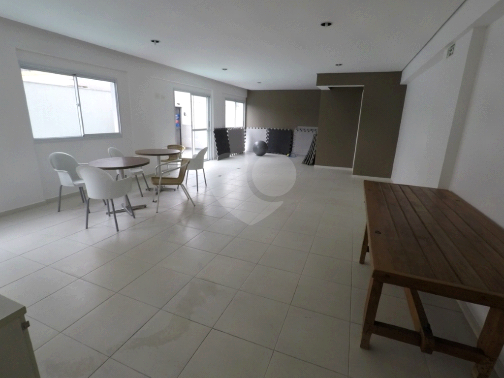 Apartamento para venda no Residencial Joy com 2 quartos na Vila Mazzei