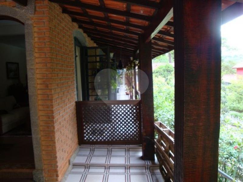 CASA TÉRREA - PARQUE. PETRÓPOLIS, COM 3 DORMITÓRIOS, 6 VAGAS