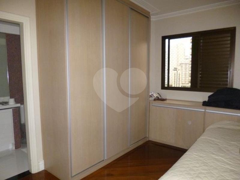 Apartamento à venda com 3 quartos, 215m² - Foto 8