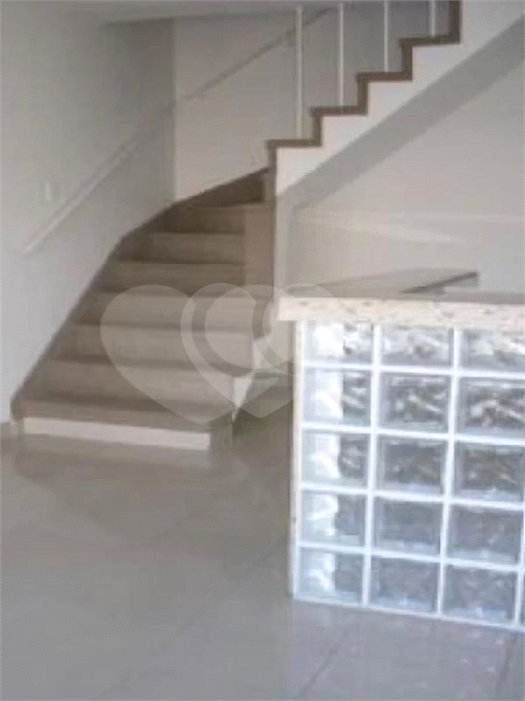 Sobrado à venda com 2 quartos, 180m² - Foto 9