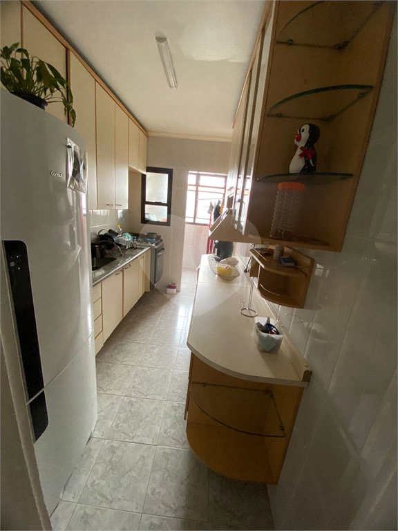 Apartamento de 2 dormitórios e 2 vagas em excelente localização.