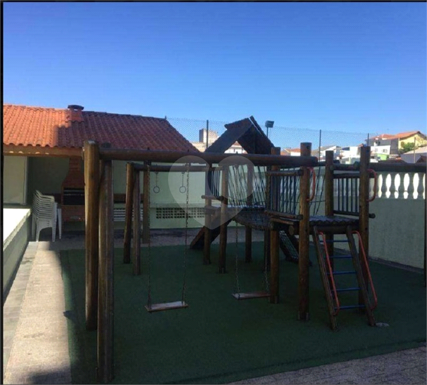 Apartamento de 2 dormitórios e 2 vagas em excelente localização.