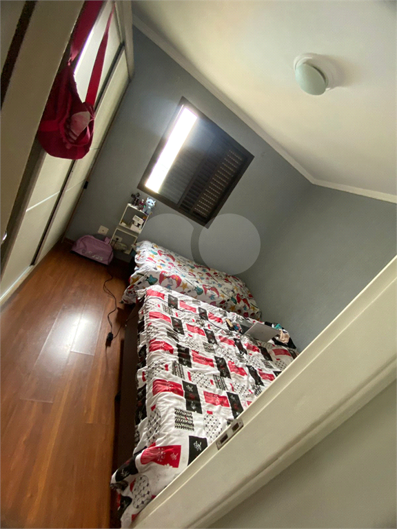 Apartamento de 2 dormitórios e 2 vagas em excelente localização.