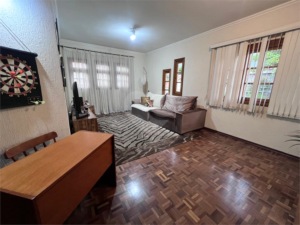 Sobrado para venda com dormitorios sendo 2 suites e 5 vagas e ofuro