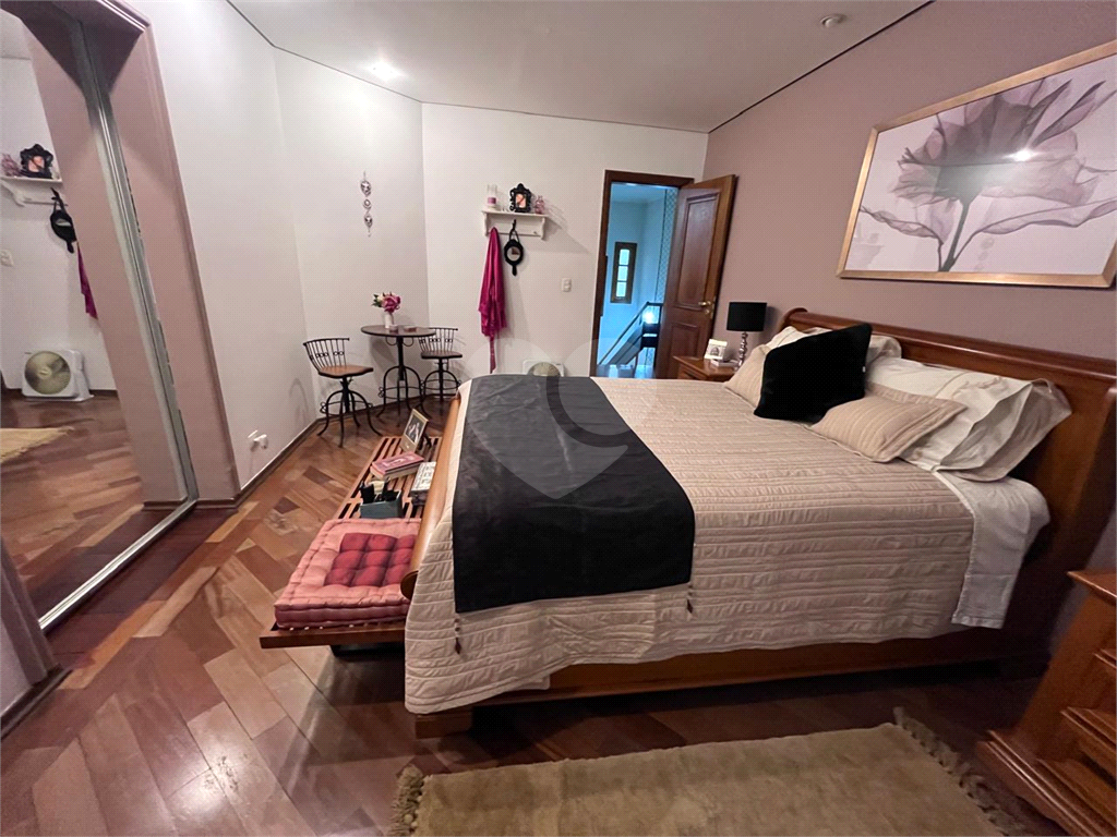 Sobrado para venda com dormitorios sendo 2 suites e 5 vagas e ofuro