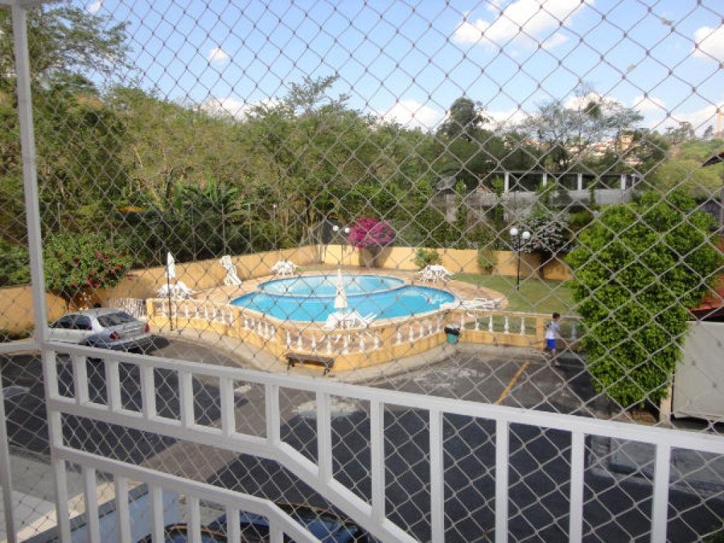 SOBRADO MARAVILHOSO A VENDA EM CONDOMÍNIO FECHADO NO HORTO - 3 DORMS (1 SUÍTE) E 3 VAGAS