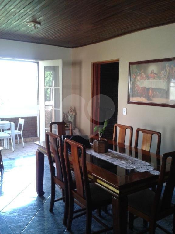 CASA TÉRREA A VENDA NO HORTO FLORESTAL - 4 DORMITÓRIOS (2 SUÍTES) E 4 VAGAS DE GARAGEM