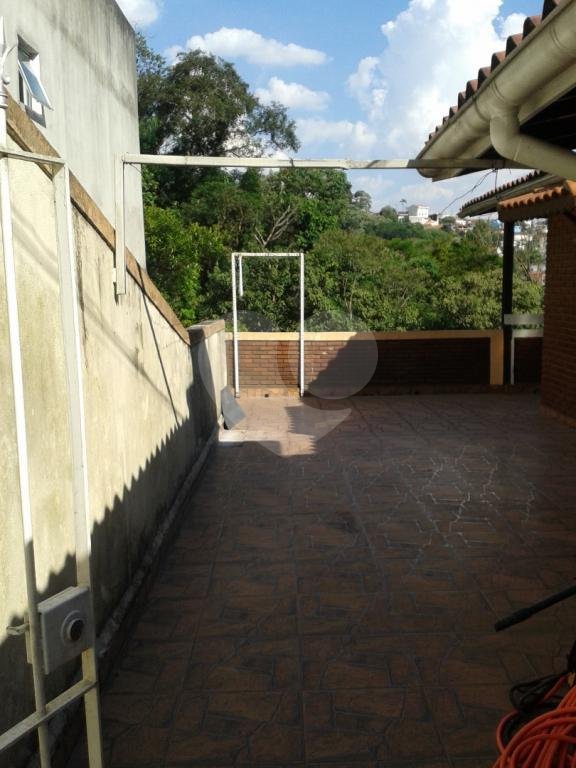 CASA TÉRREA A VENDA NO HORTO FLORESTAL - 4 DORMITÓRIOS (2 SUÍTES) E 4 VAGAS DE GARAGEM