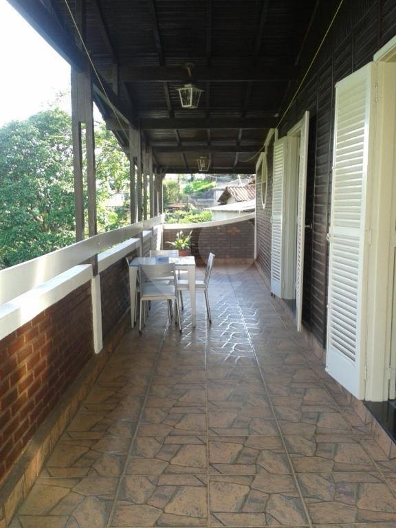 CASA TÉRREA A VENDA NO HORTO FLORESTAL - 4 DORMITÓRIOS (2 SUÍTES) E 4 VAGAS DE GARAGEM