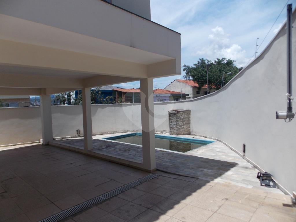 Sobrado à venda com 3 quartos, 210m² - Foto 4