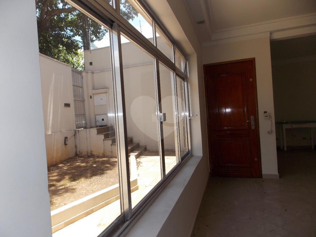 Sobrado à venda com 3 quartos, 210m² - Foto 2