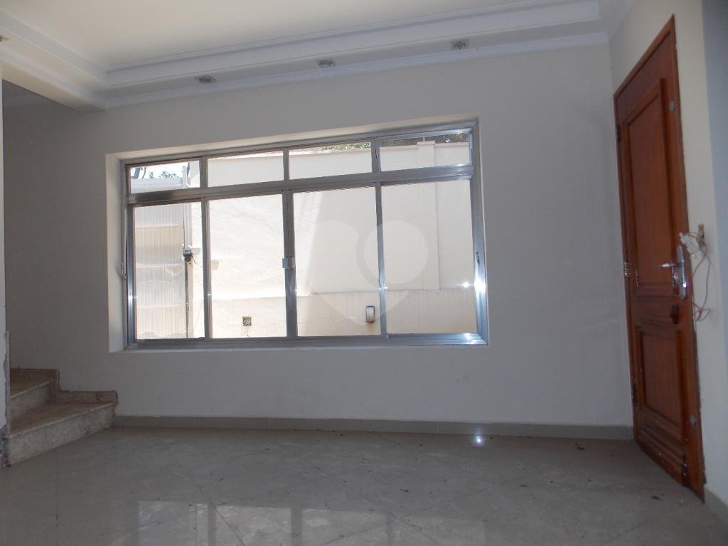 Sobrado à venda com 3 quartos, 210m² - Foto 32