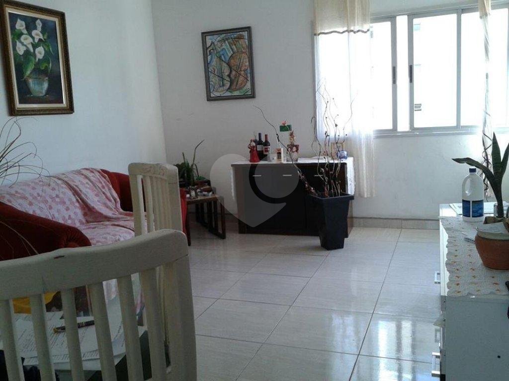 Apartamento à venda com 3 quartos, 74m² - Foto 3