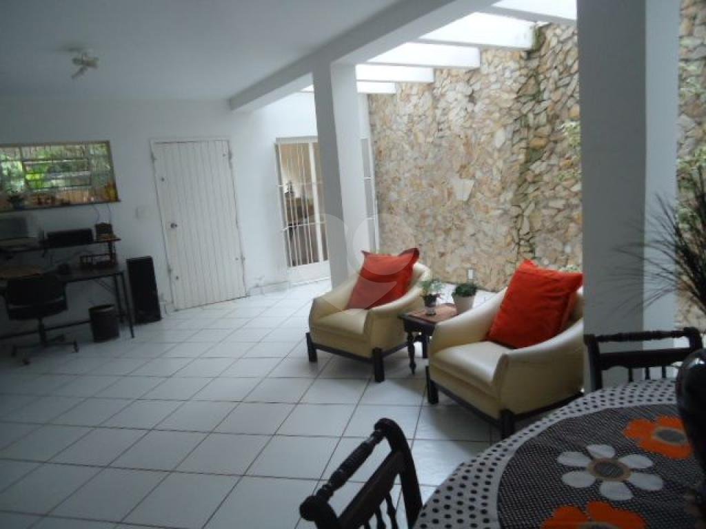Sobrado maravilhoso à venda no Jardim Paraíso - próx. av. Santa Inês - 4 quartos (1 suíte) e 5 vagas