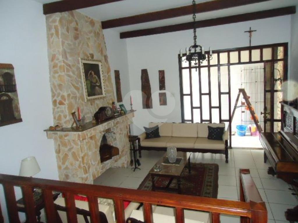 Sobrado maravilhoso à venda no Jardim Paraíso - próx. av. Santa Inês - 4 quartos (1 suíte) e 5 vagas