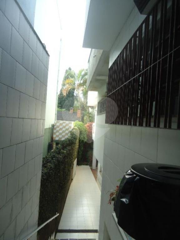 Sobrado maravilhoso à venda no Jardim Paraíso - próx. av. Santa Inês - 4 quartos (1 suíte) e 5 vagas