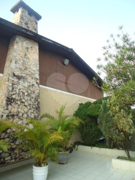 Sobrado maravilhoso à venda no Jardim Paraíso - próx. av. Santa Inês - 4 quartos (1 suíte) e 5 vagas