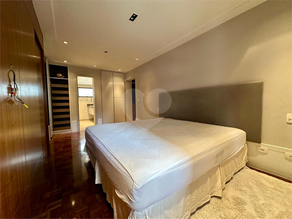 APARTAMENTO em ÁGUA FRIA