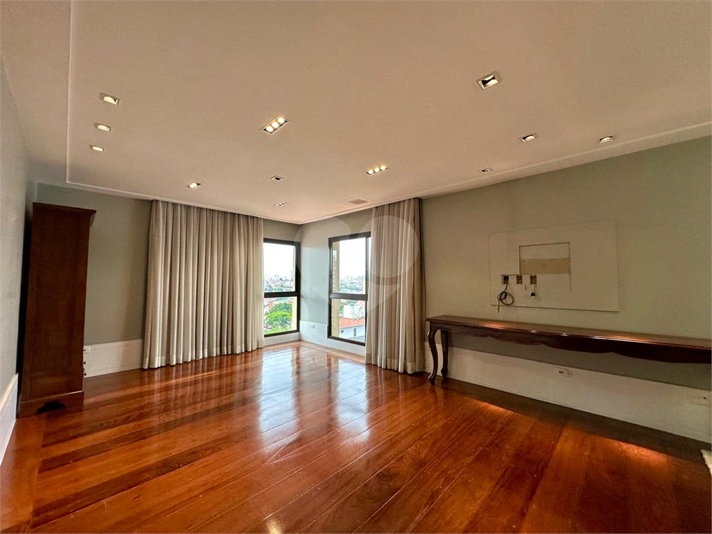 APARTAMENTO em ÁGUA FRIA