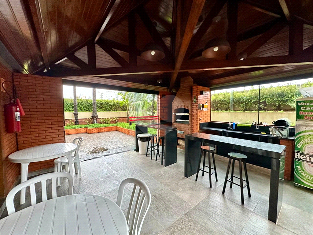 APARTAMENTO em ÁGUA FRIA