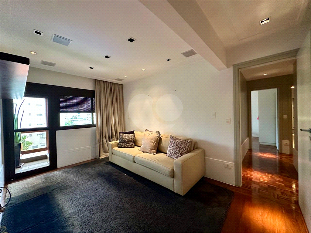 APARTAMENTO em ÁGUA FRIA