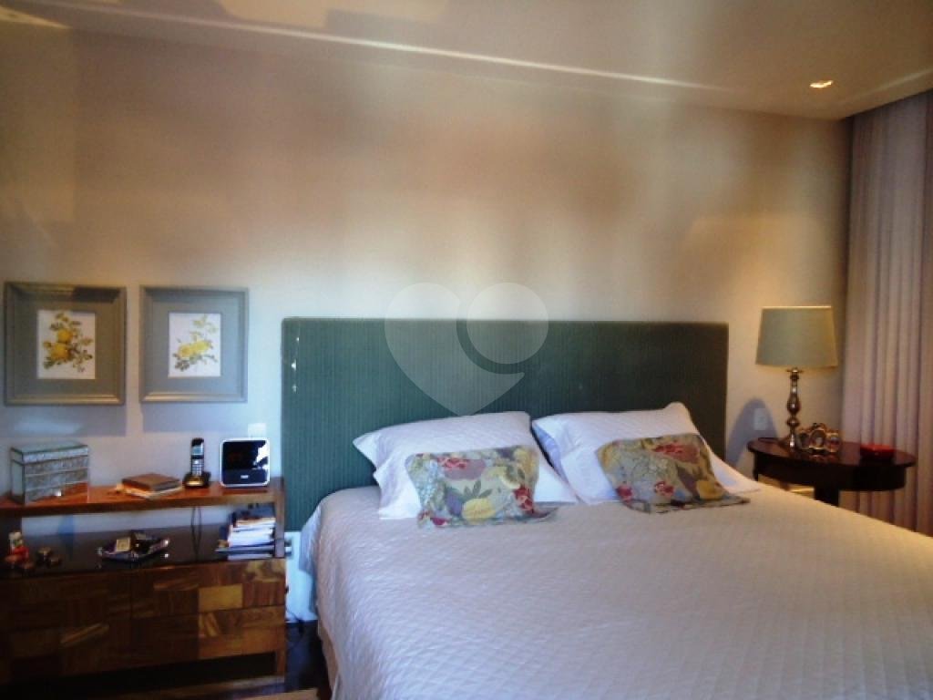 APARTAMENTO em ÁGUA FRIA