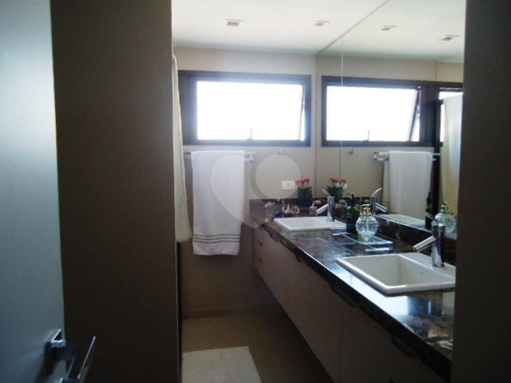 APARTAMENTO em ÁGUA FRIA