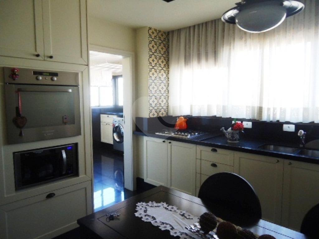 APARTAMENTO em ÁGUA FRIA