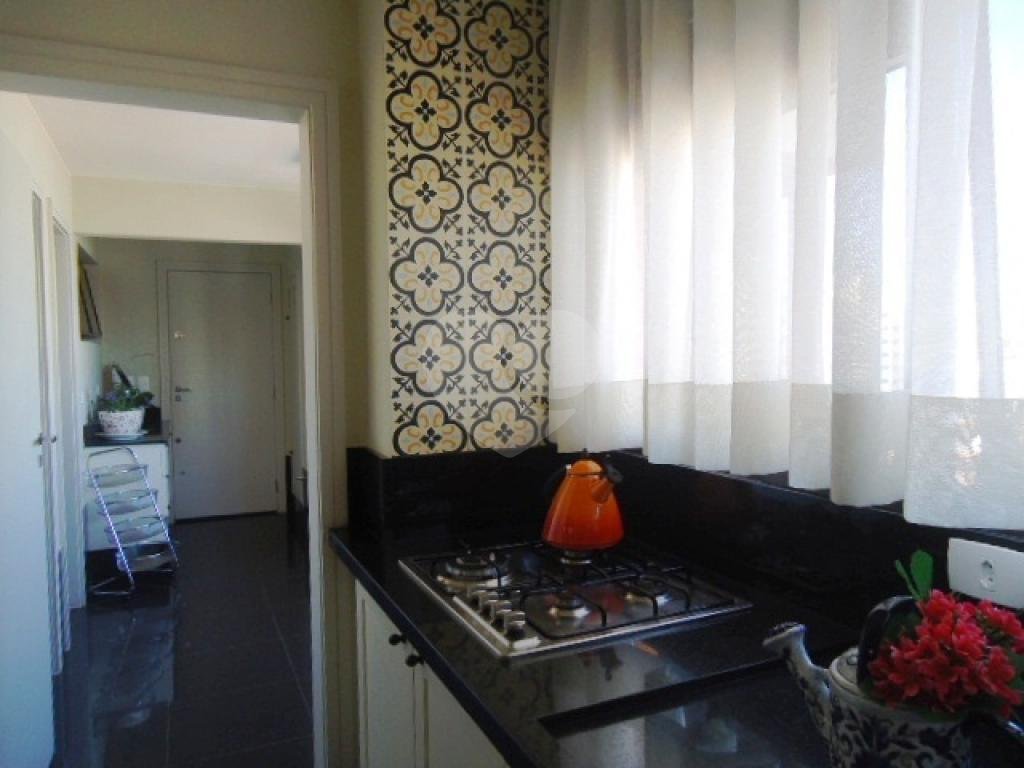 APARTAMENTO em ÁGUA FRIA