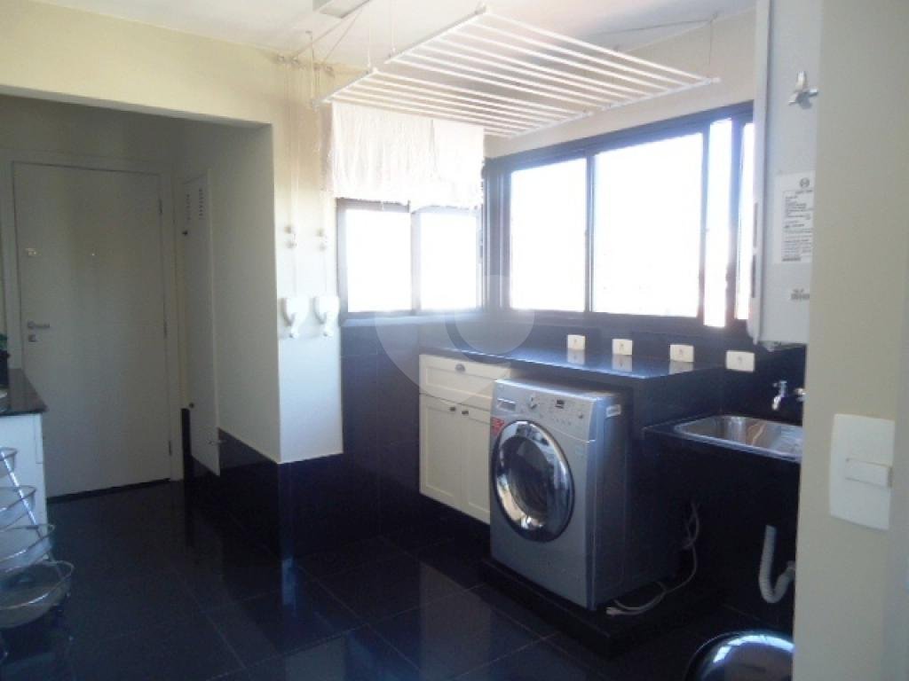 APARTAMENTO em ÁGUA FRIA