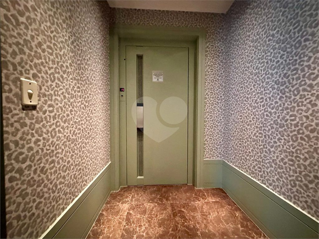 APARTAMENTO em ÁGUA FRIA