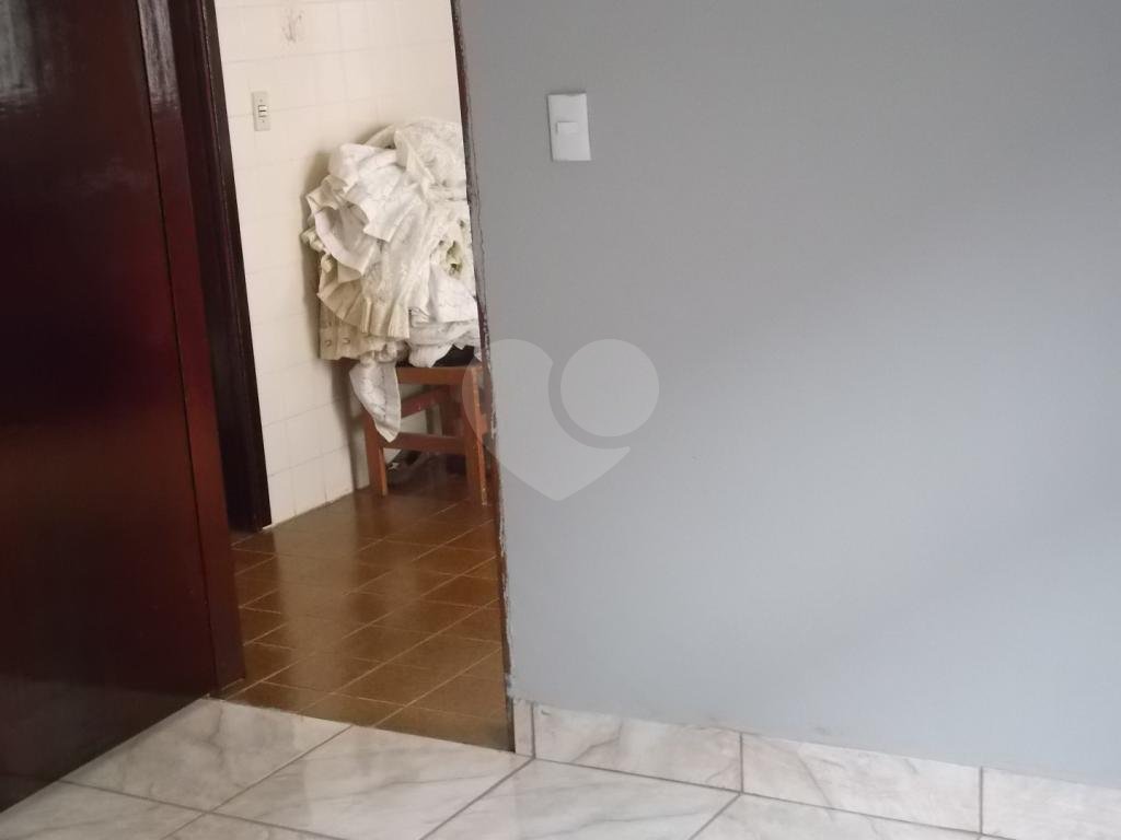 Casa à venda com 2 quartos, 81m² - Foto 11