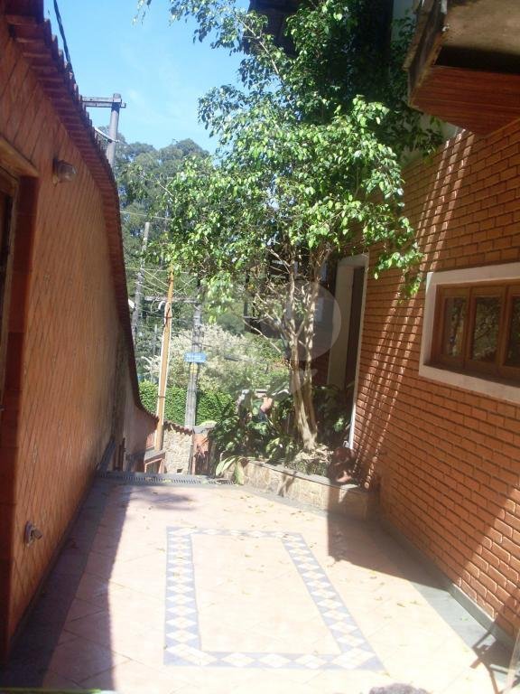 Sobrado à venda com 3 quartos, 300m² - Foto 18