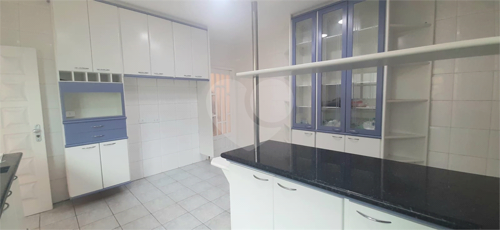 Sobrado à venda com 3 quartos, 243m² - Foto 14