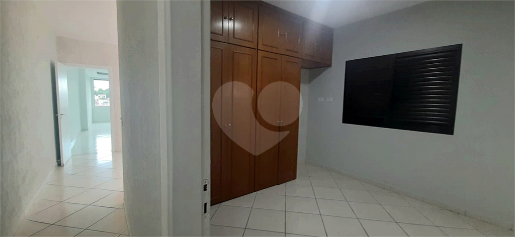 Sobrado à venda com 3 quartos, 243m² - Foto 45