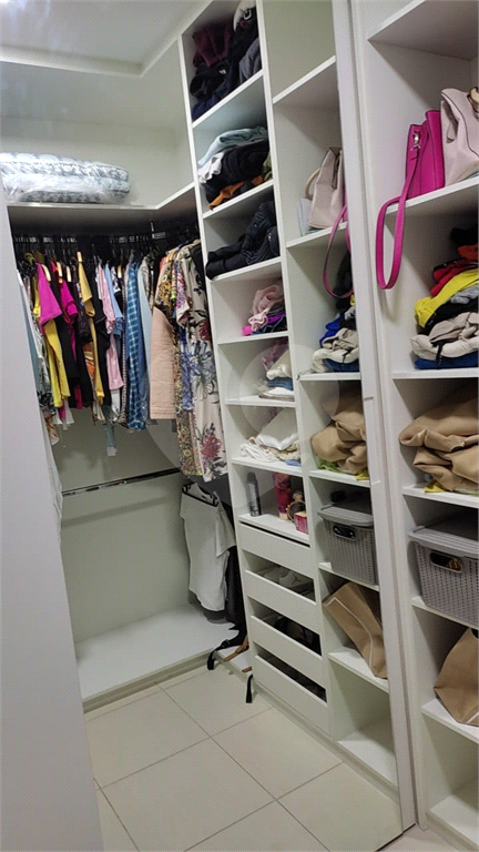 Sobrado em condomínio com 3 suítes e 2 vagas no Mandaqui