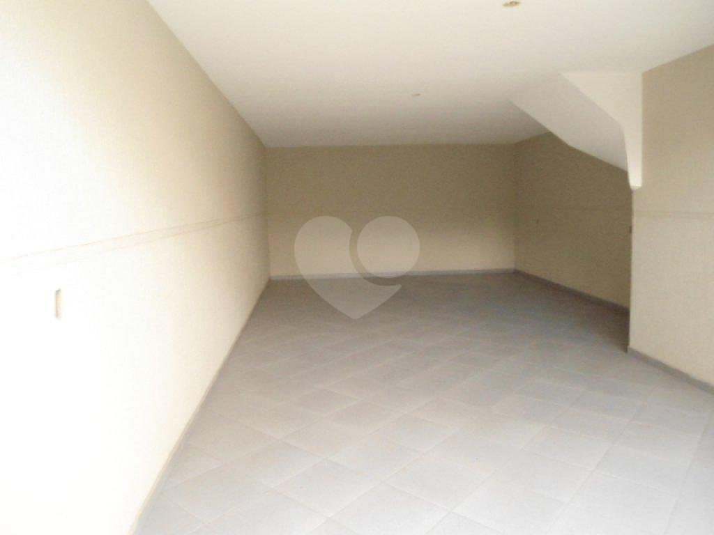 Sobrado em condomínio com 3 suítes e 2 vagas no Mandaqui
