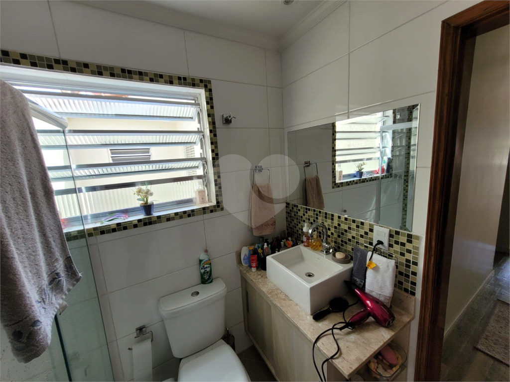 SOBRADO A VENDA NA VILA NIVI COM 2 DORMS. E 3 VAGAS DE GARAGEM