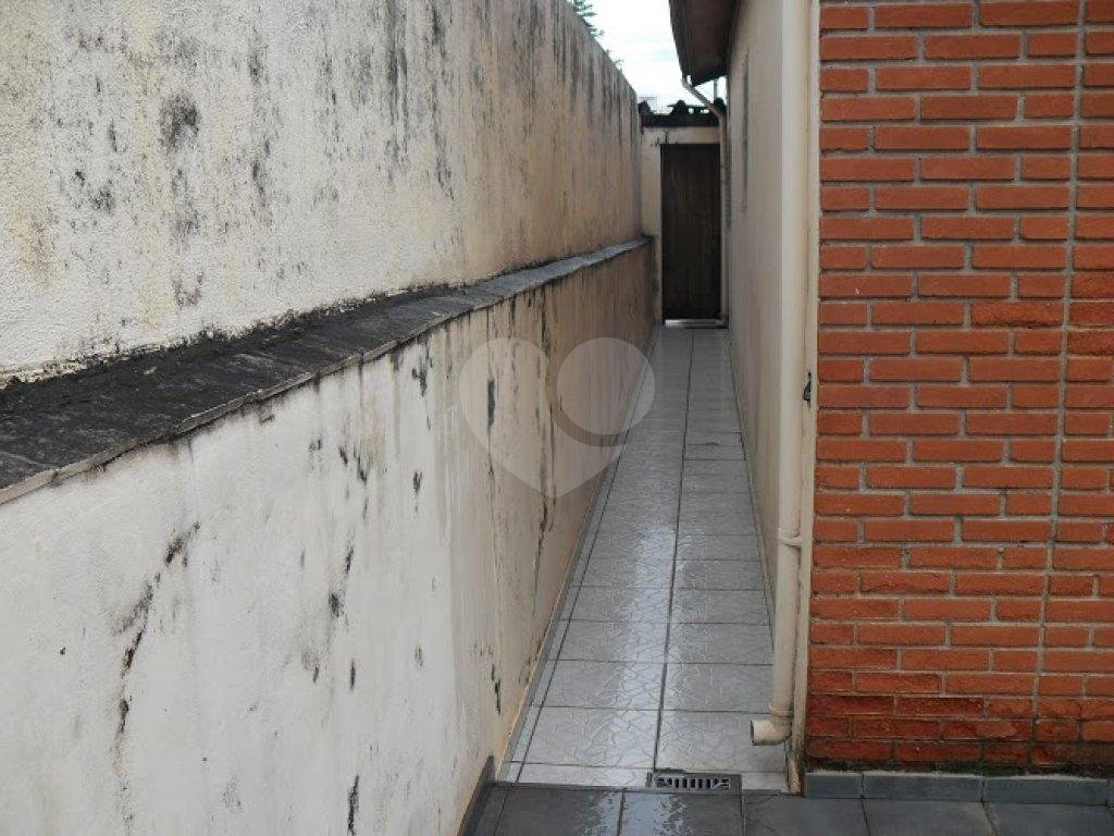 CASA TÉRREA em ÁGUA FRIA